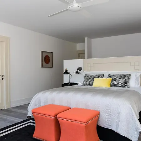 Penthouse Le Lustre Apartment *