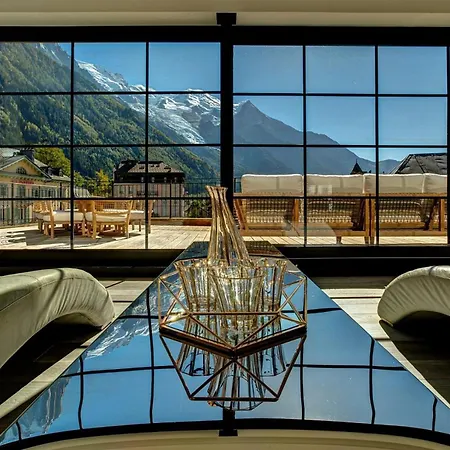 Penthouse Le Lustre