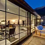 Penthouse Le Lustre