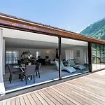 Penthouse Le Lustre Apartment Chamonix
